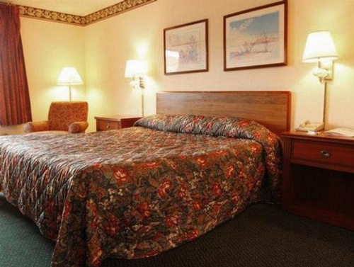 Rodeway Inn Greenwood image 1