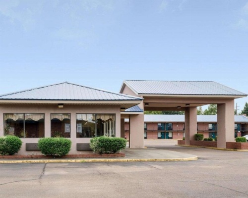 Rodeway Inn Greenwood image 14