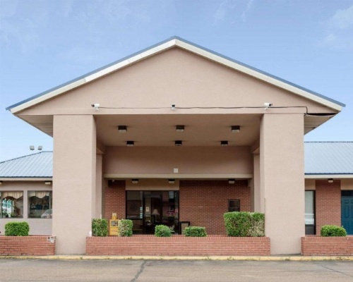 Rodeway Inn Greenwood image 22