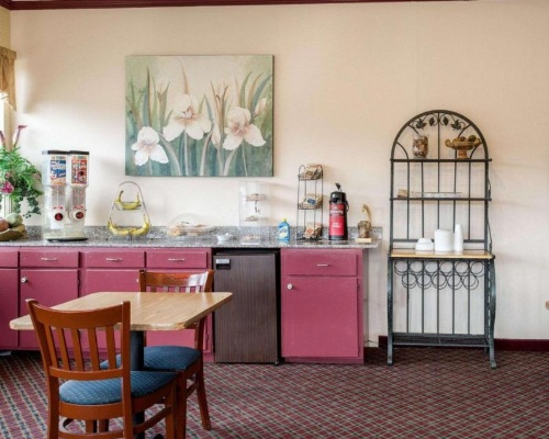 Rodeway Inn Greenwood image 27